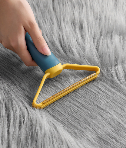 Fluff-Free Zone ¦ Pet Hair Sweeper